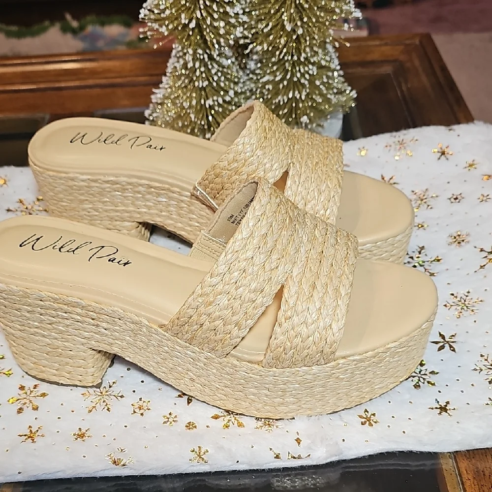 Wild Pair Beige Woven Platform Sandals